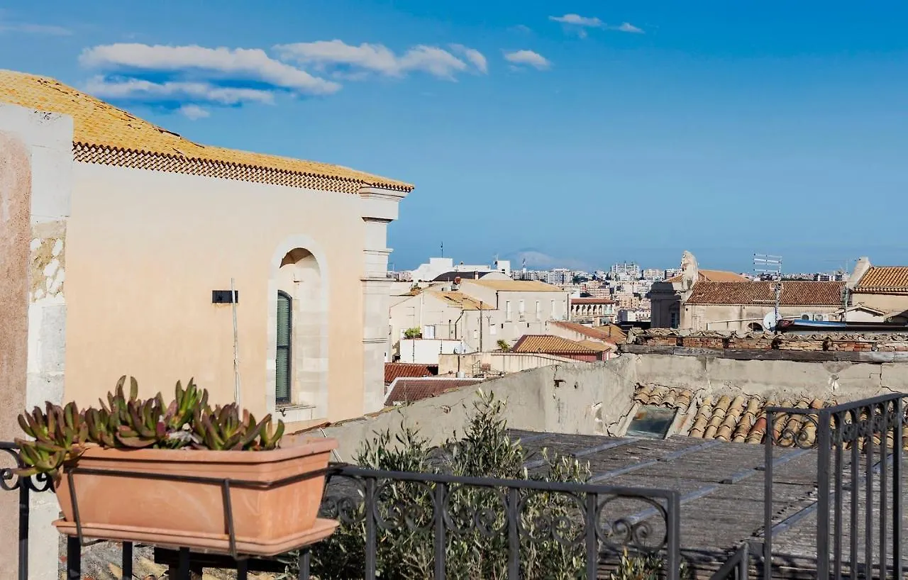 Casa Eu - Bilocale Ortigia Wifi Apartment Syracuse Italy
