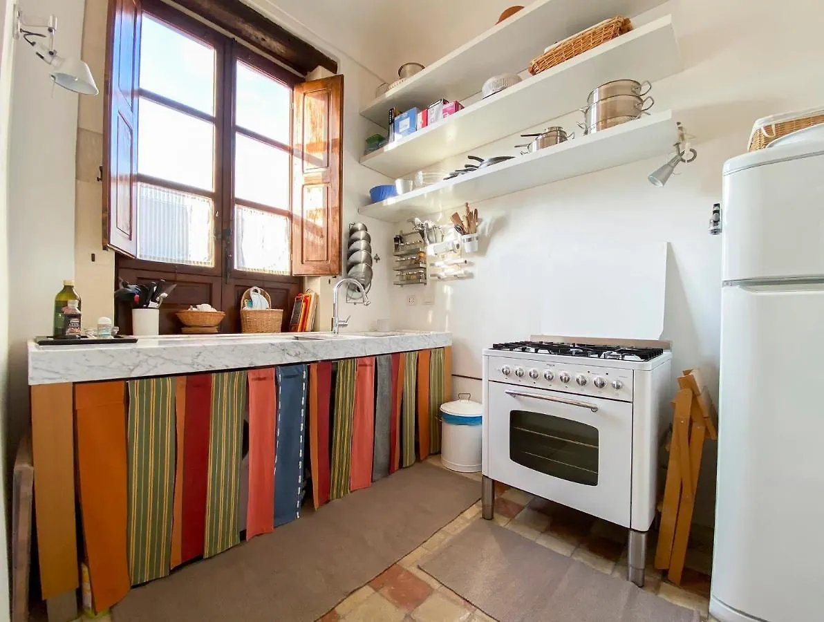 Casa Eu - Bilocale Ortigia Wifi Apartment Syracuse